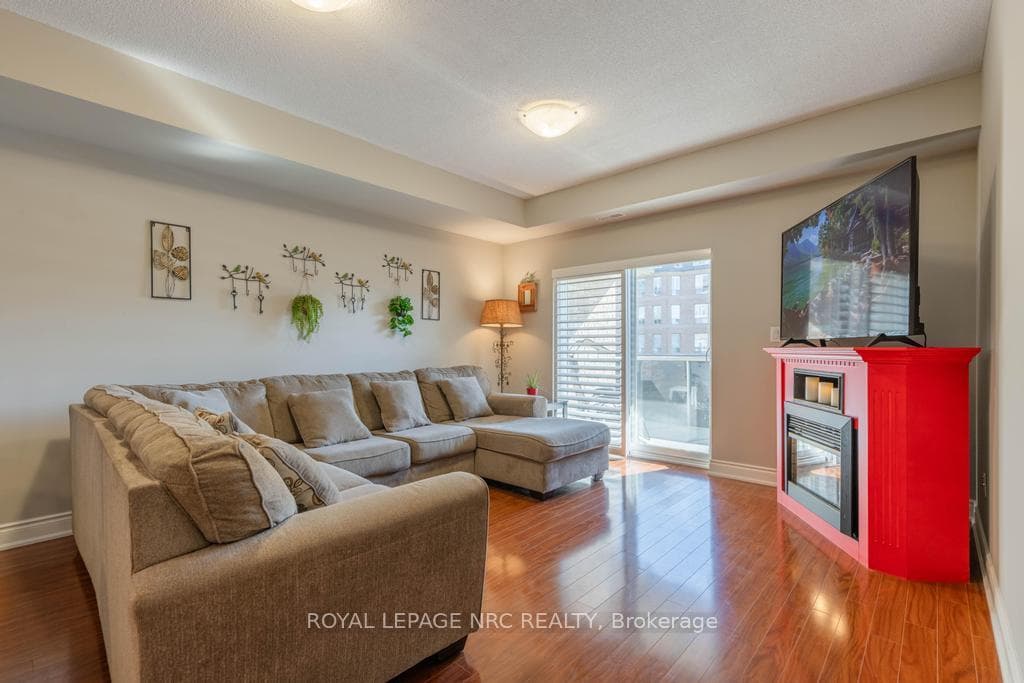 8111 Forest Glen Drive Unit 220 photo 12