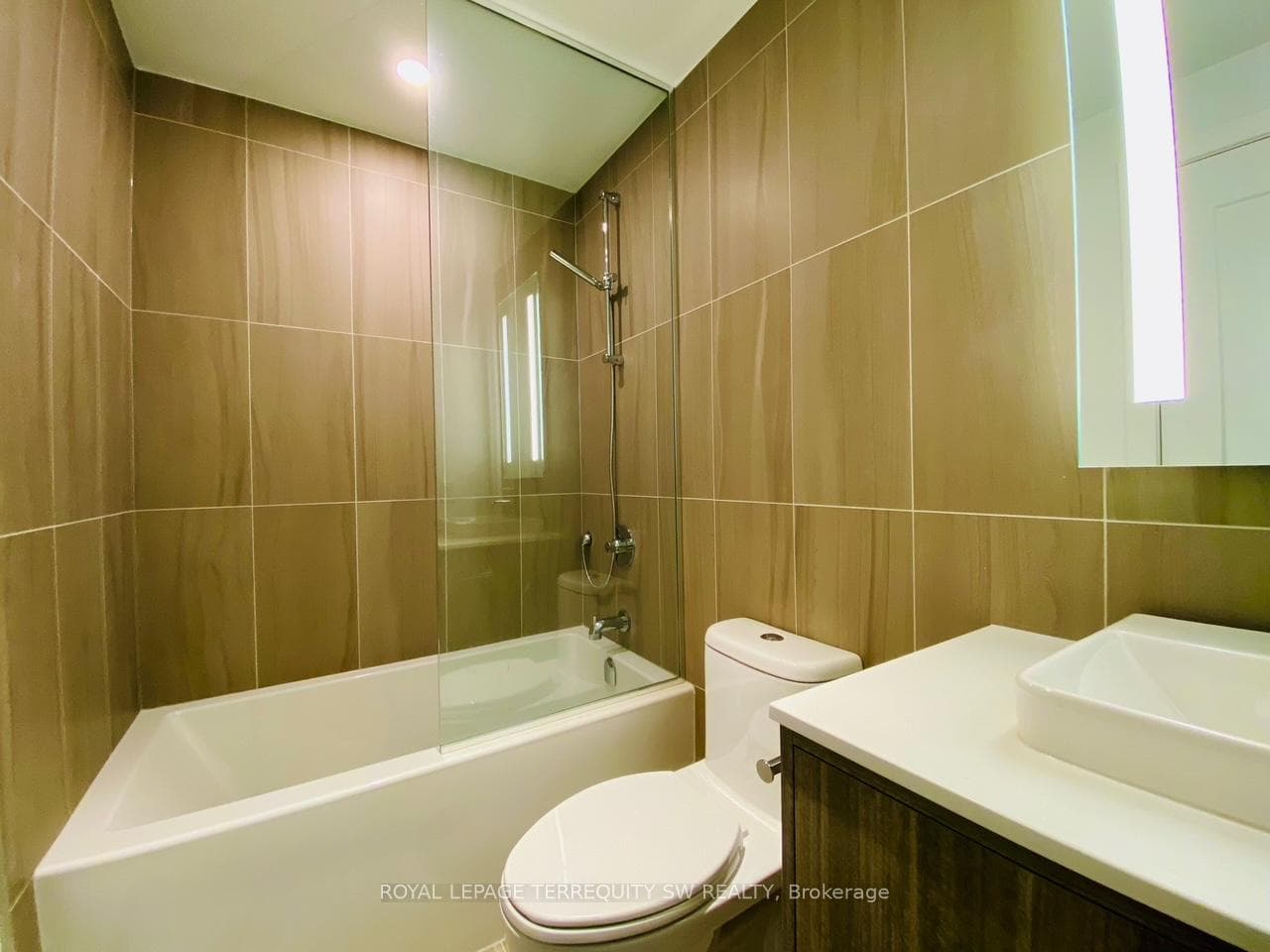 480 Front Street Unit 1506 photo 15