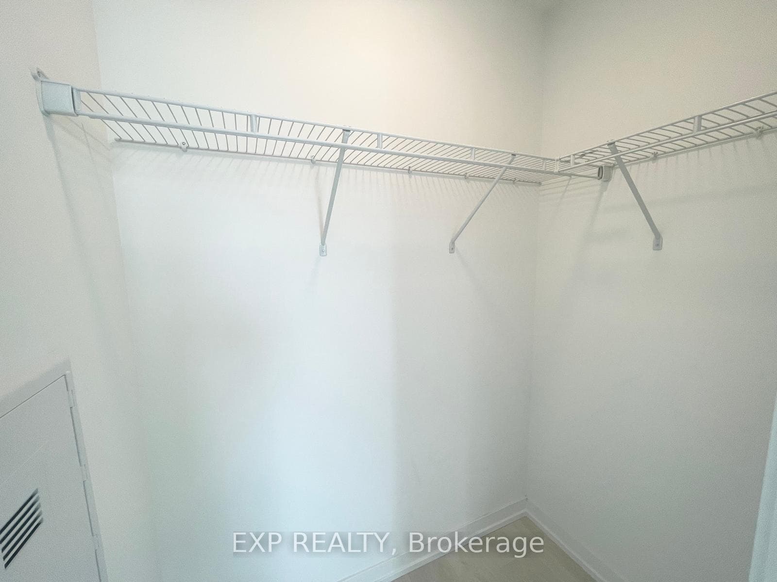 7950 Bathurst Street Unit 917 photo 12