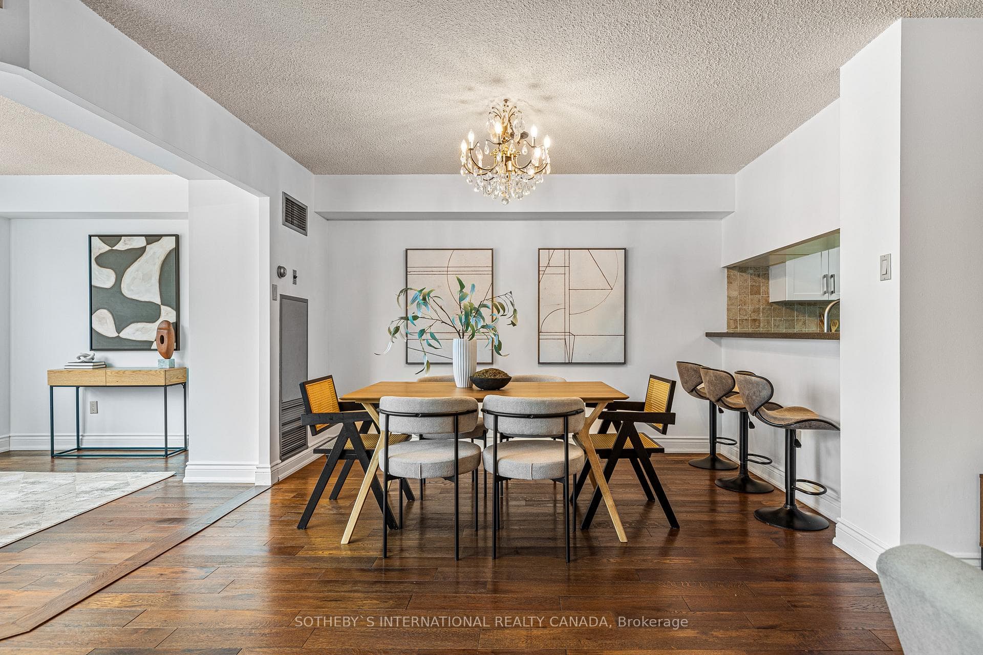7905 Bayview Avenue Unit 215 photo 10