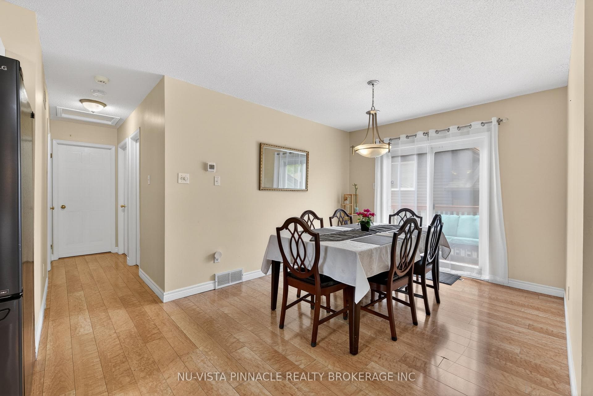 35 Joliet Street photo 15