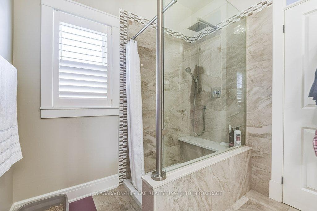 15 Meritage Lane Unit 8 photo 18