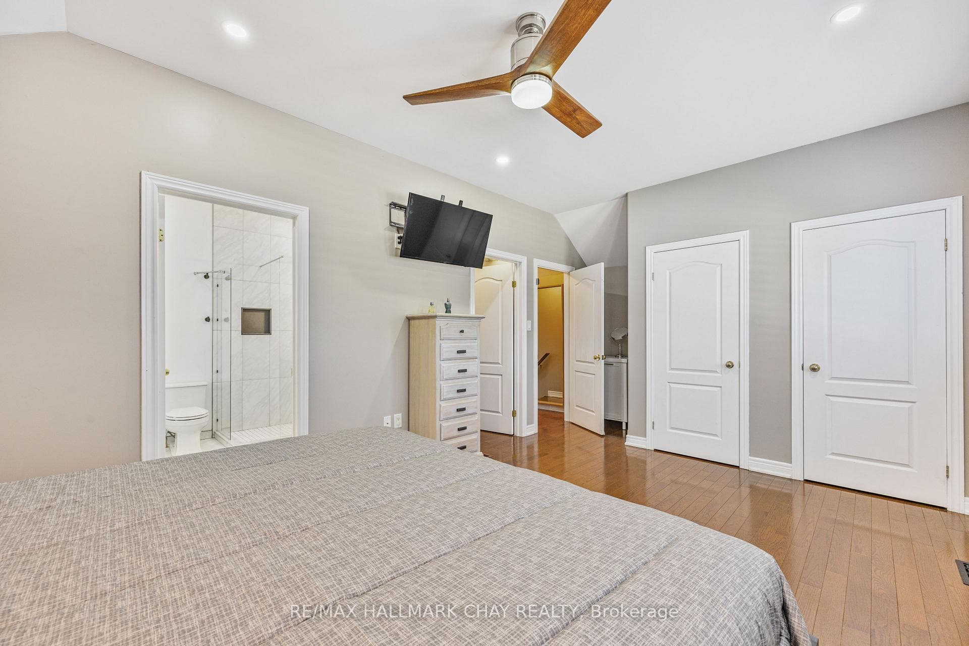 91 Cumming Drive photo 13
