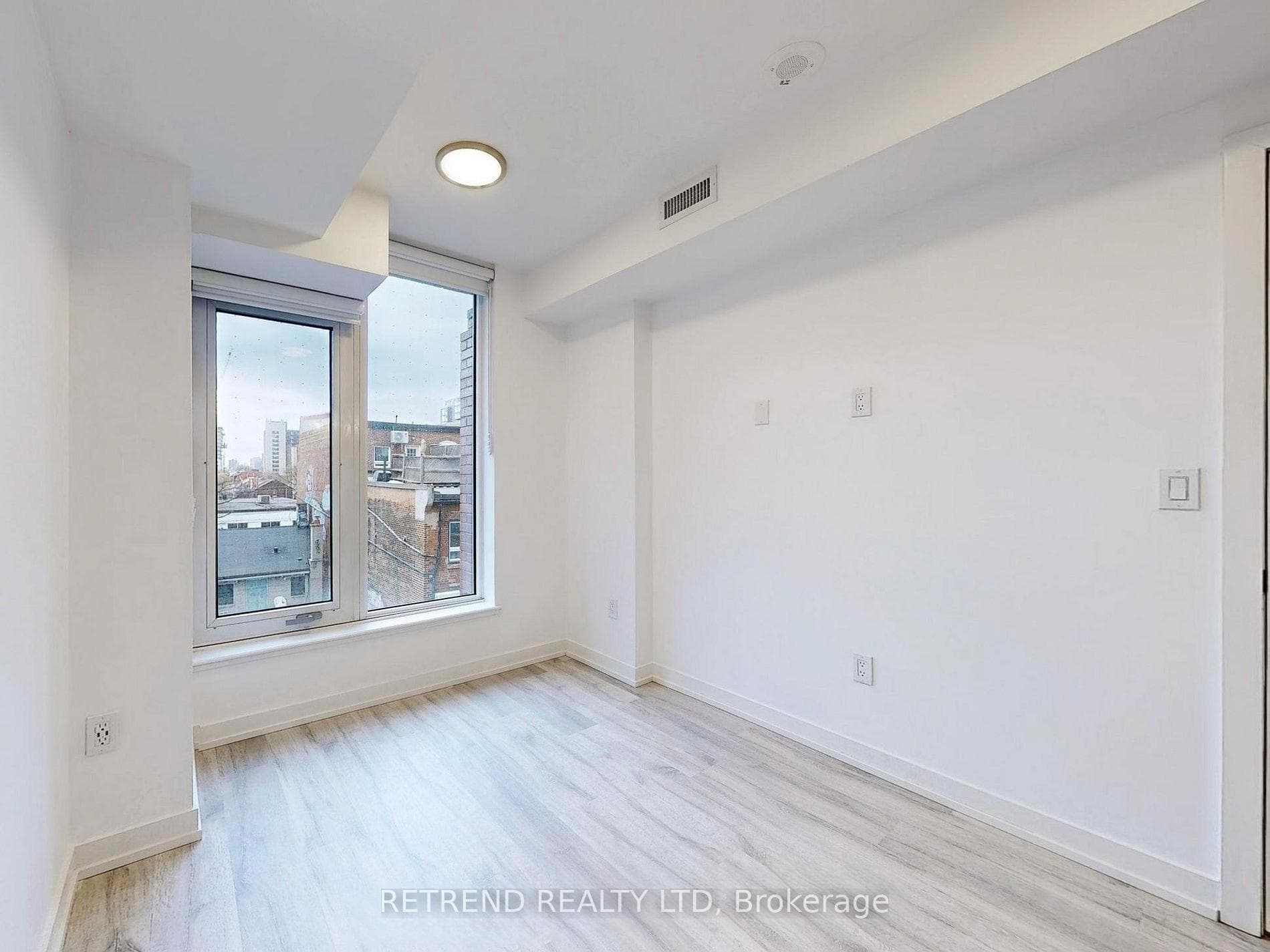 2 Augusta Avenue Unit 410 photo 6
