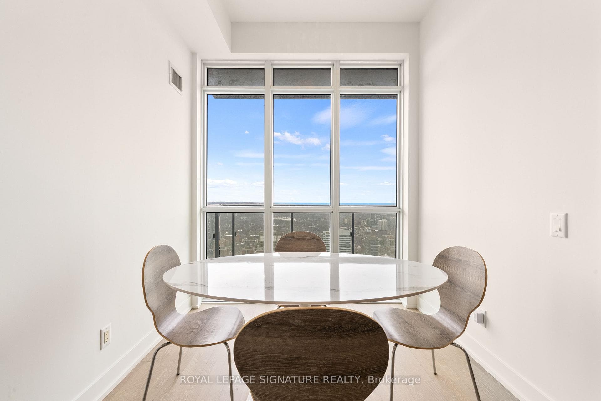 7 Grenville Street Unit 6108 photo 13