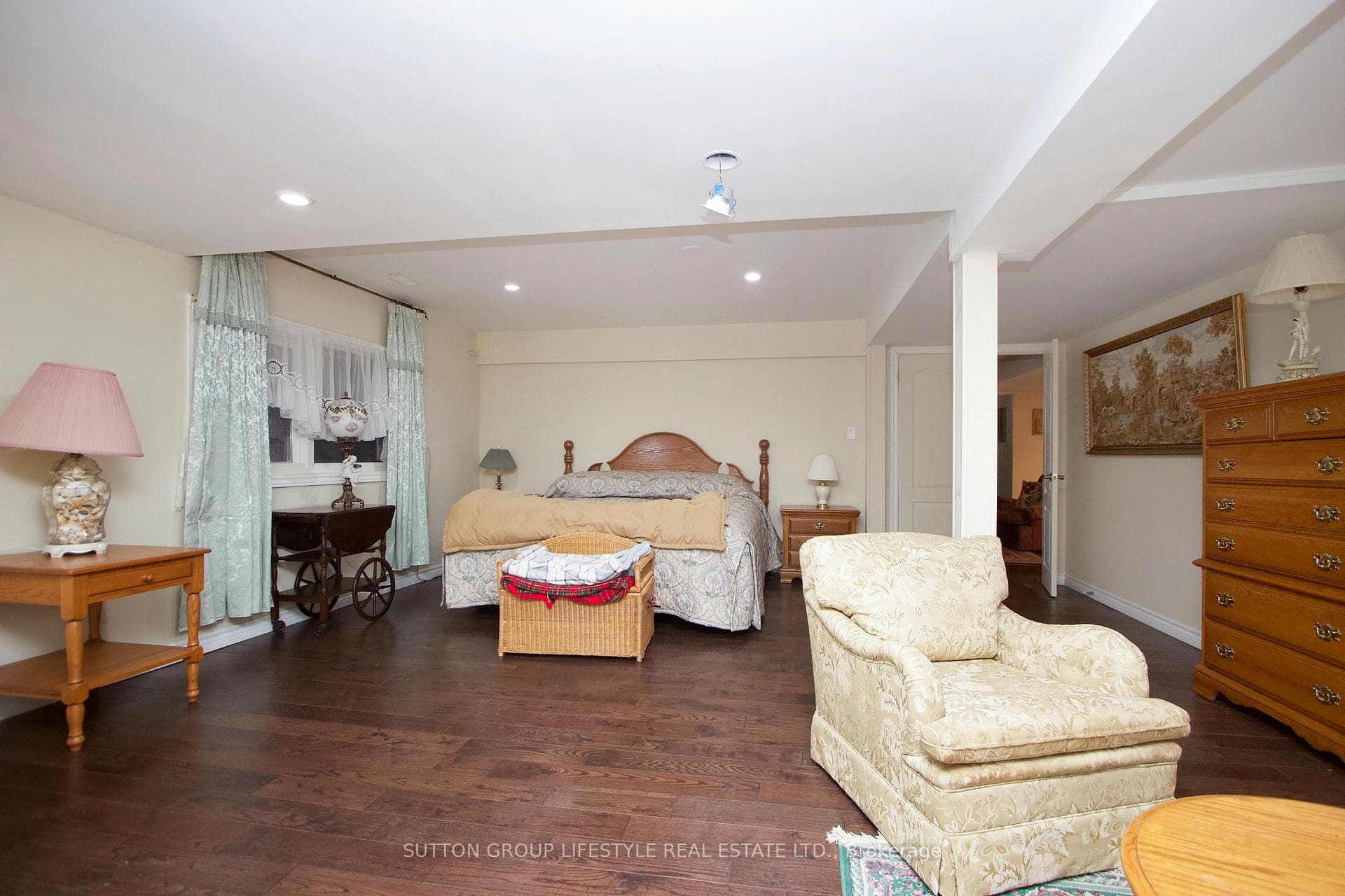 5460 HALLS Road photo 28