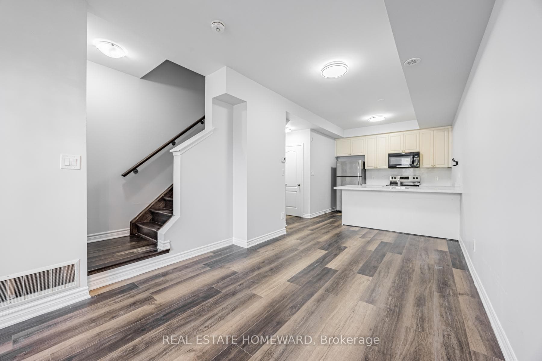 25 Heron Park Place Unit 7 photo 6