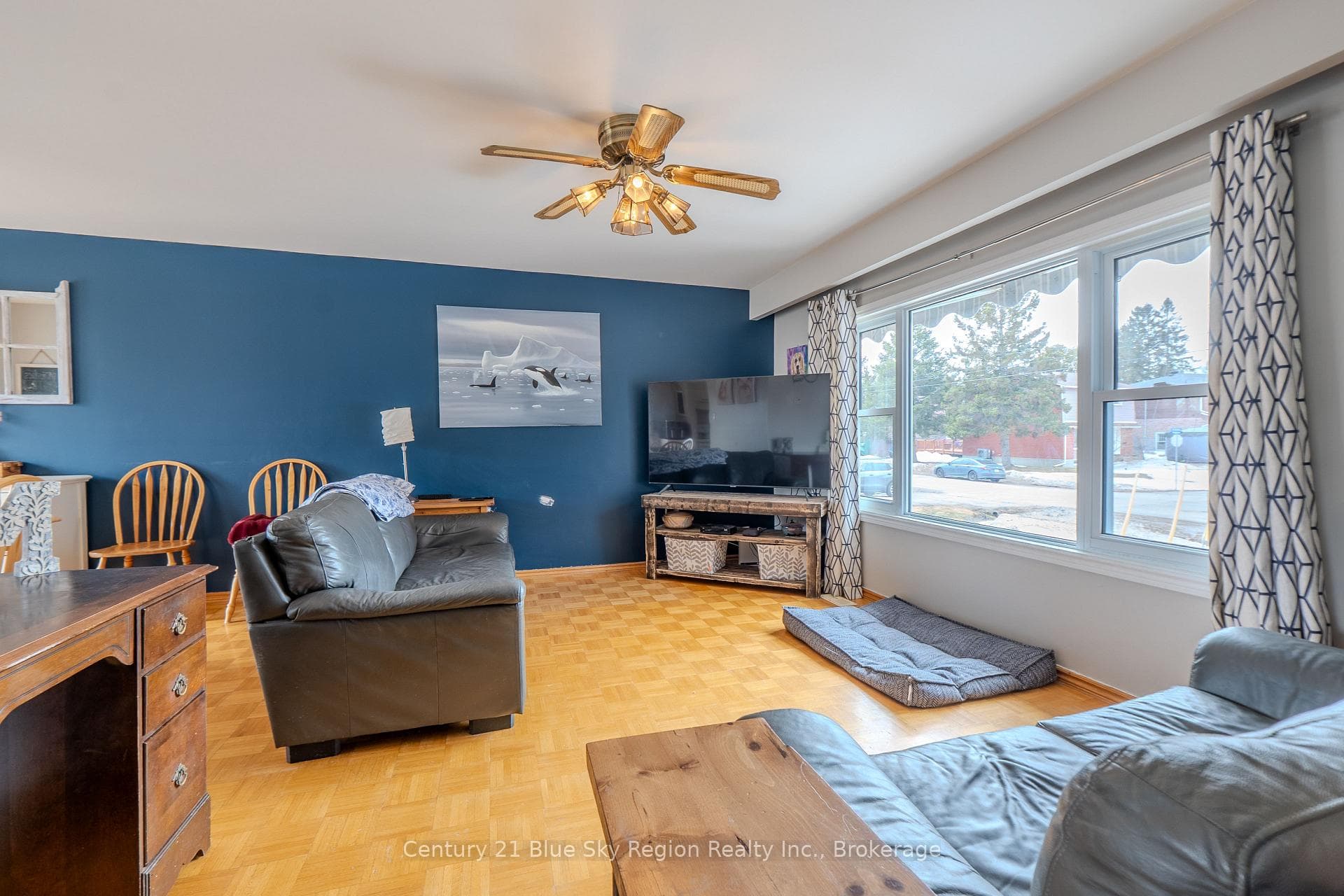 272 Patricia Street photo 21