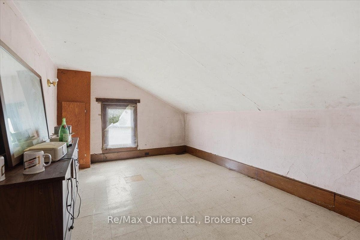 812 Enright Road photo 20