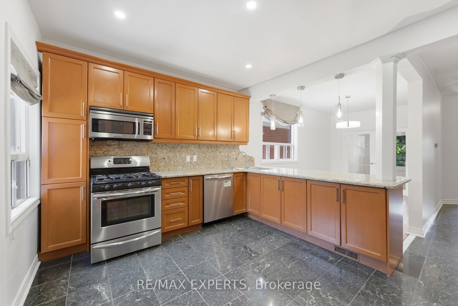 148 Ascot Avenue photo 14