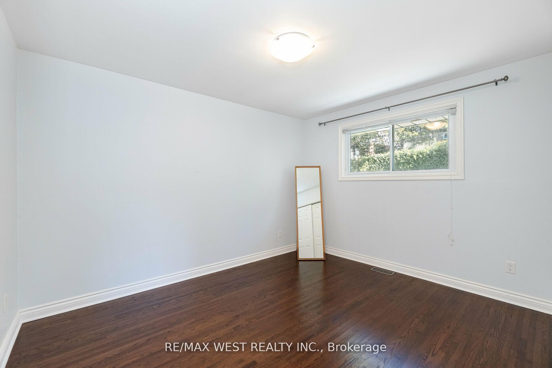 69 Keewatin St S N/A photo 17