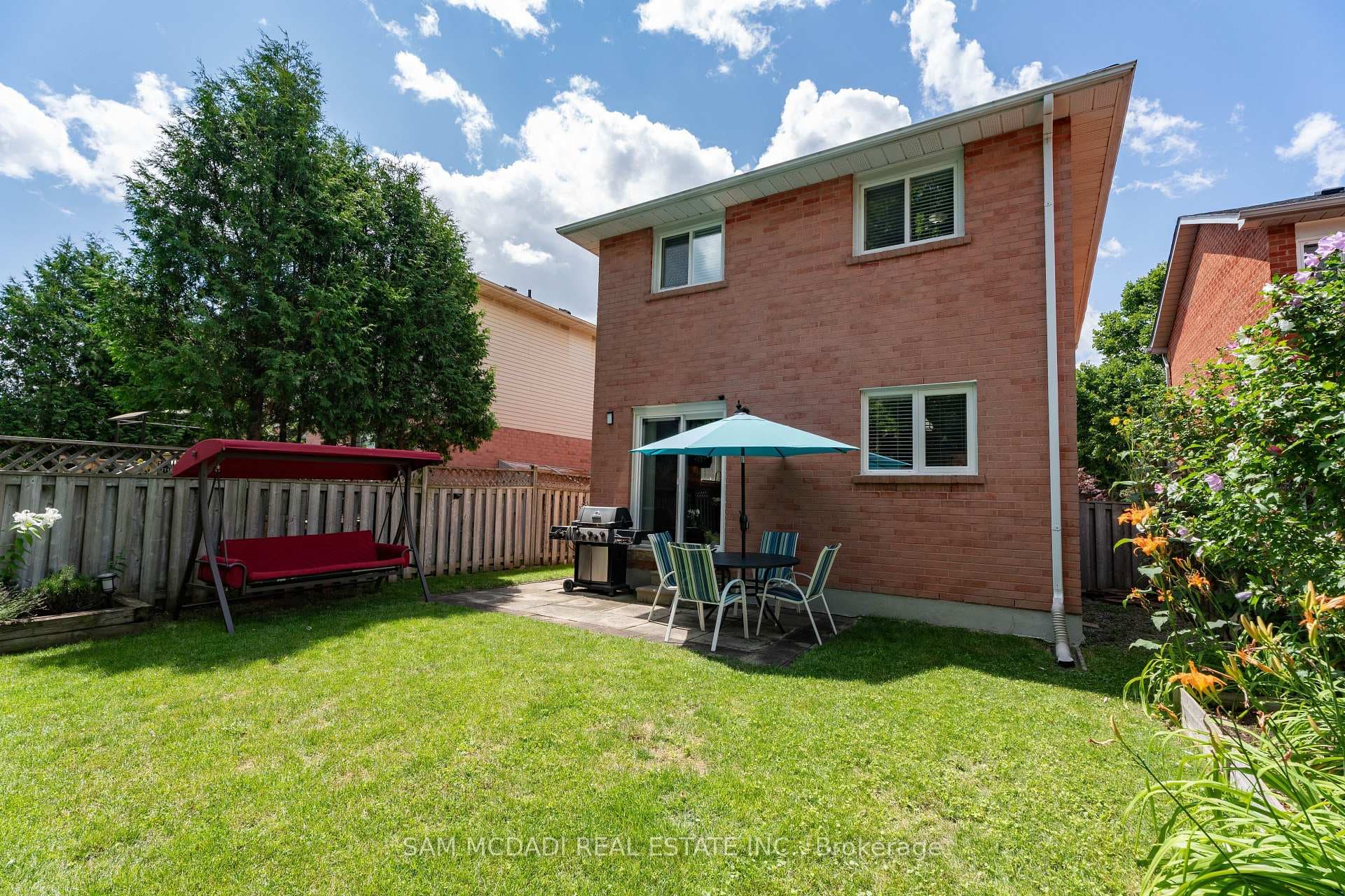 3269 Greenbelt Crescent photo 37