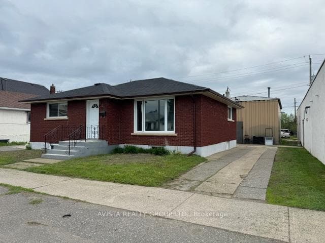 813 W Gore Street photo 1