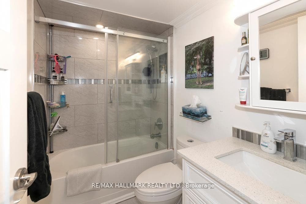 4Pc Bath W Custom Glass Bath/Shower&Quartz Vanity