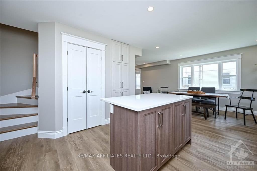 69 JASPER Avenue photo 14