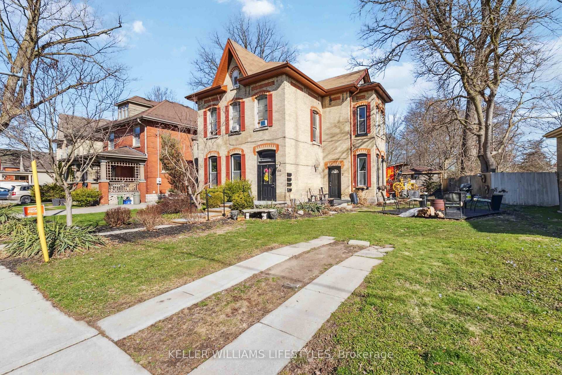 86 Byron Avenue Unit 2 photo 3