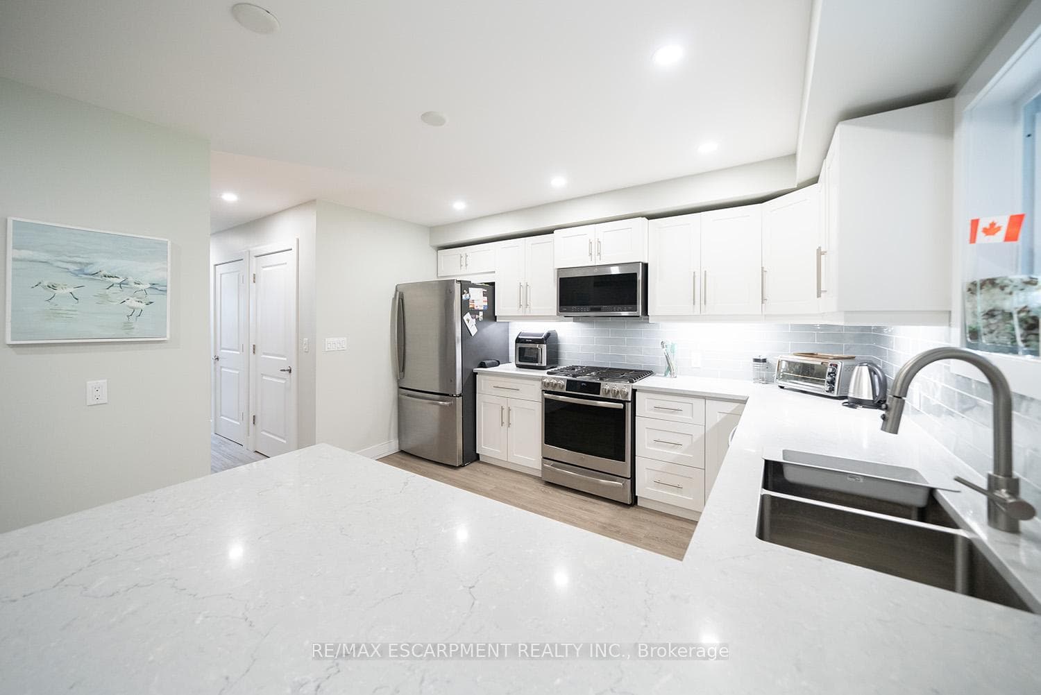 34 Strachan Street Unit A photo 8