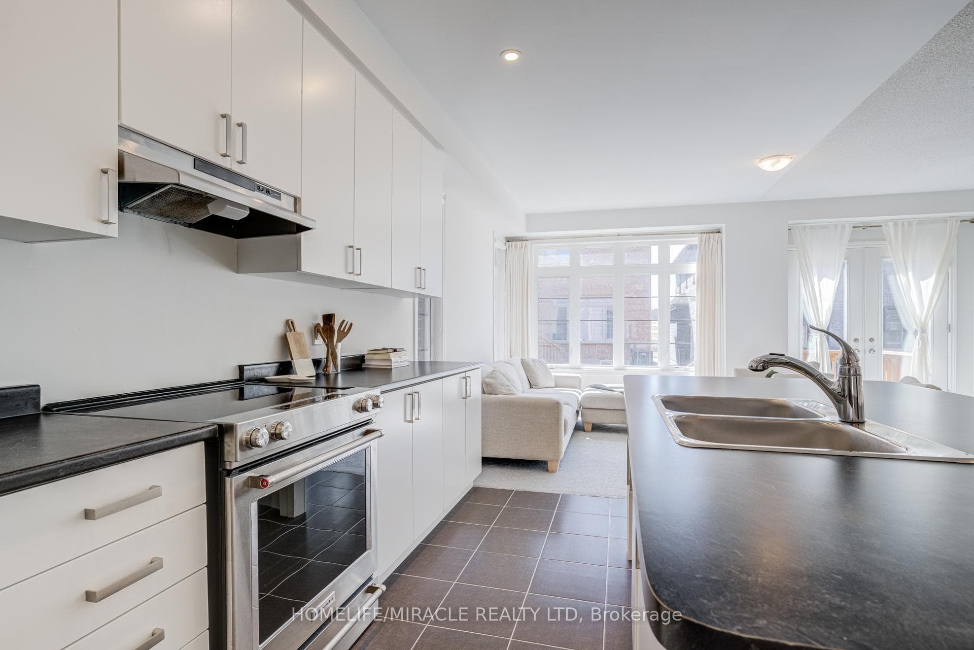 14 Sassafras Road photo 10