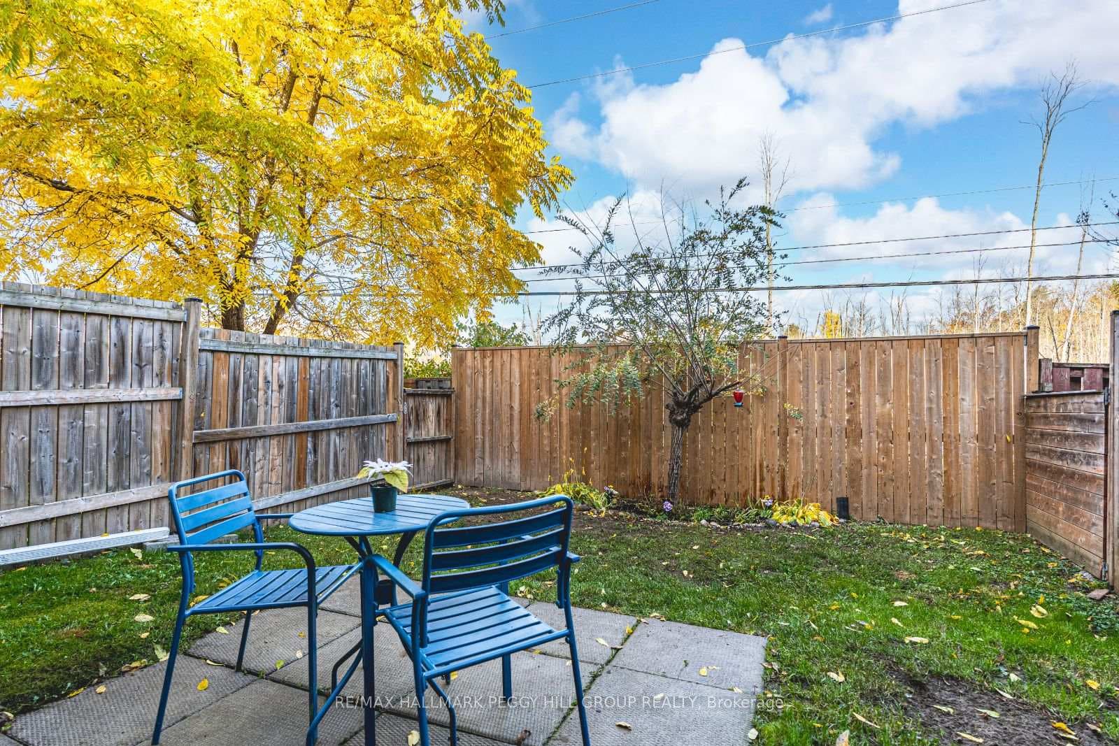 51 Parkside Crescent photo 15
