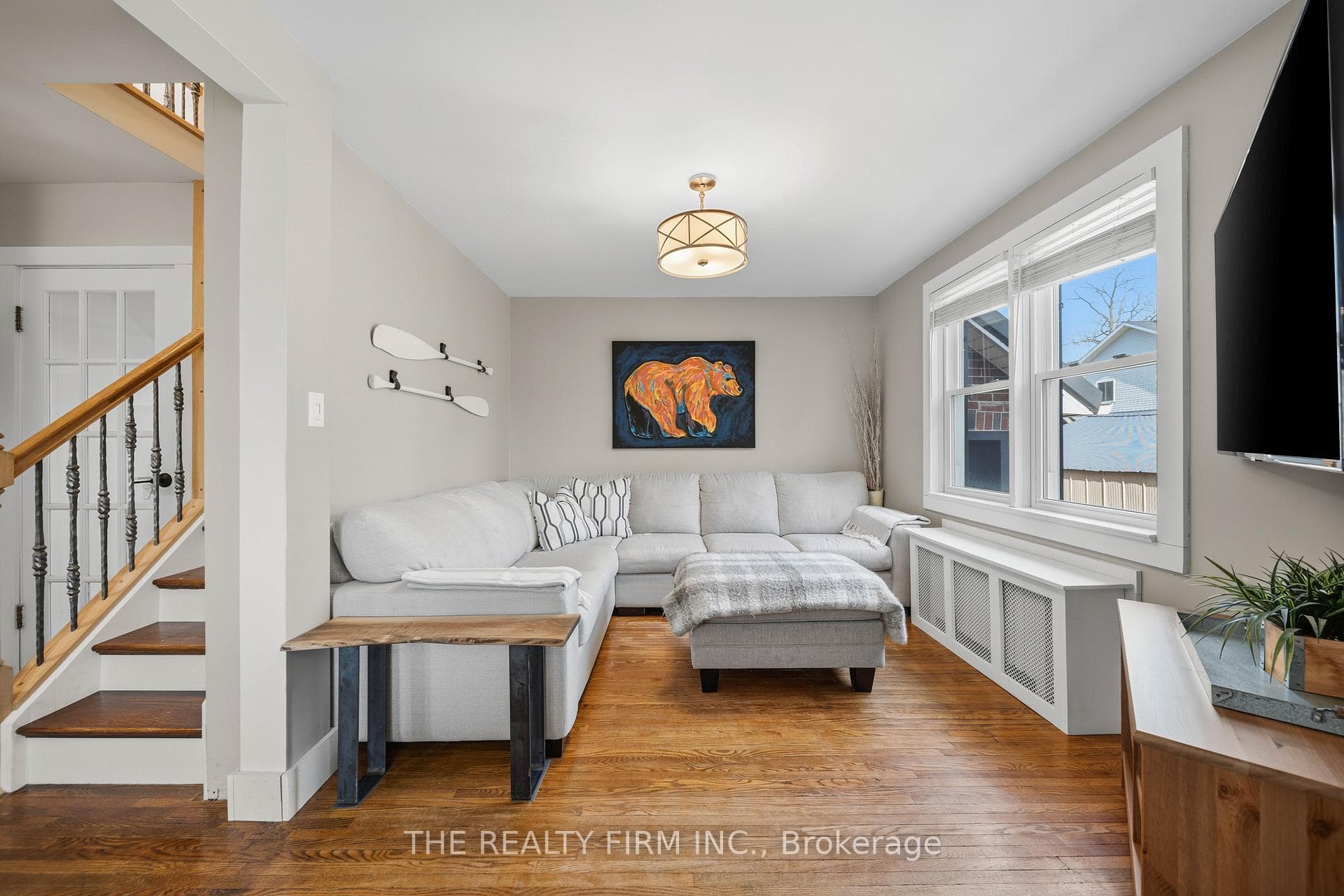 599 John Street photo 25