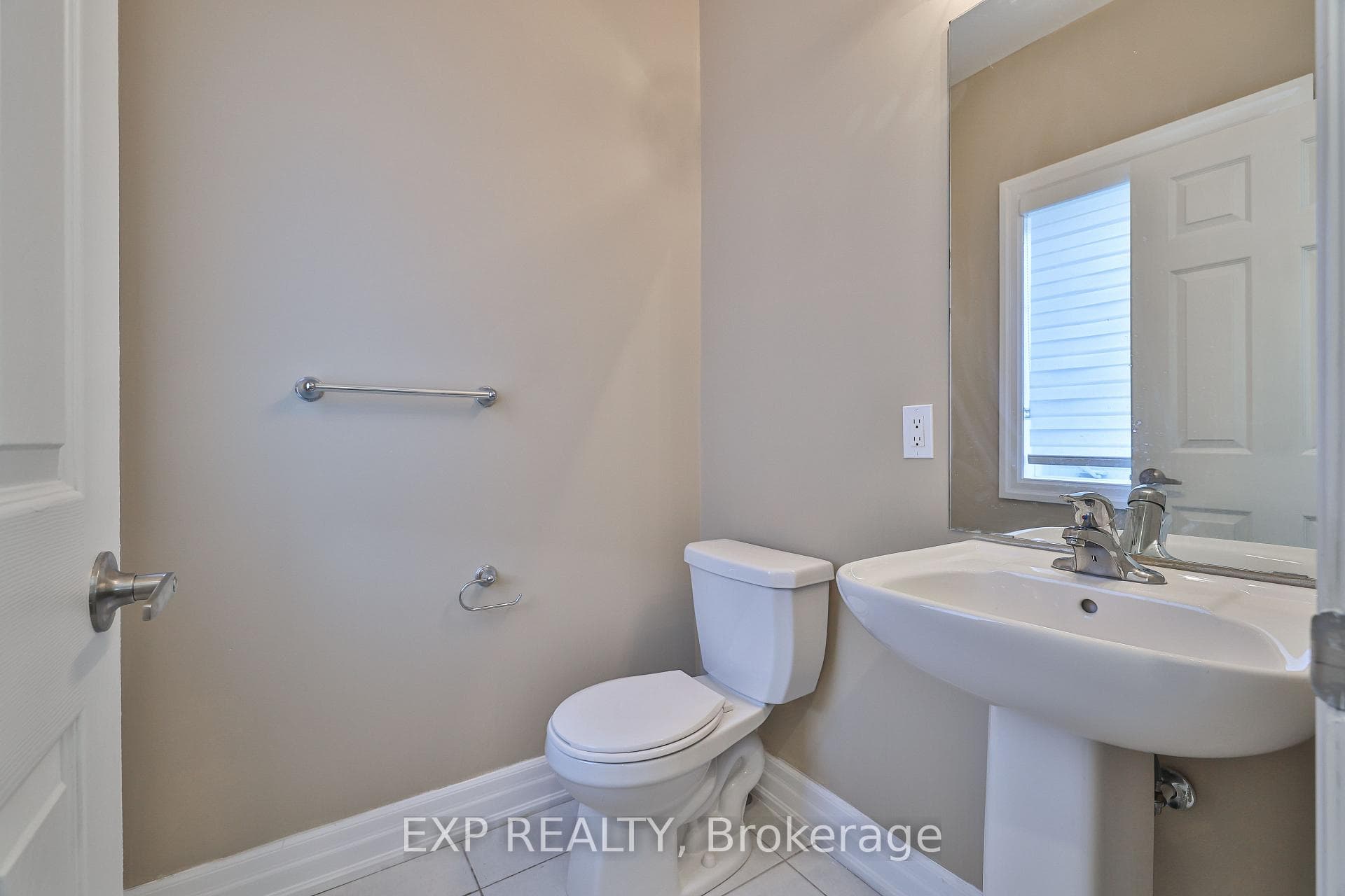 1487 Farrow Cres Crescent photo 18