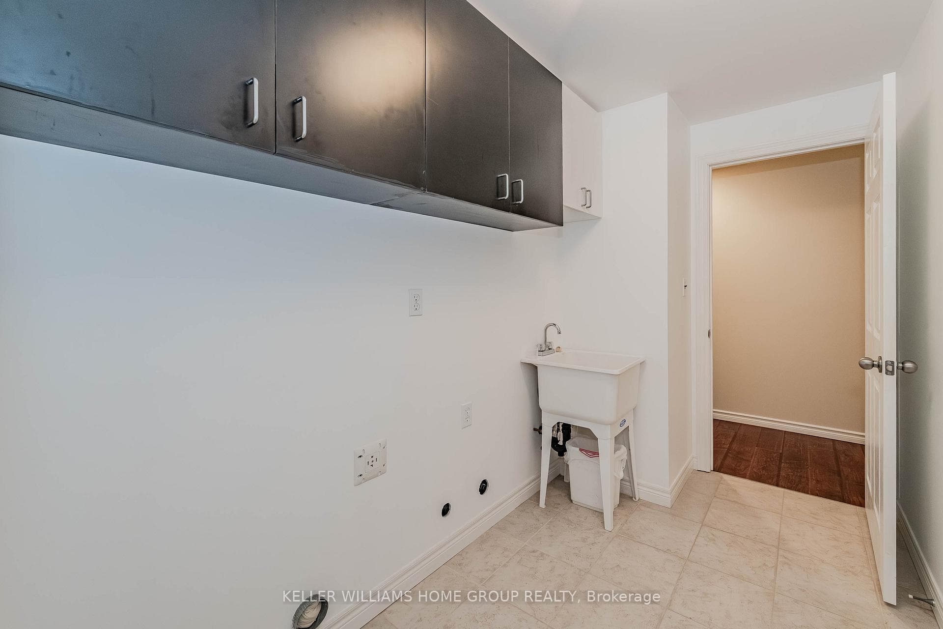 1 Howden Crescent photo 31