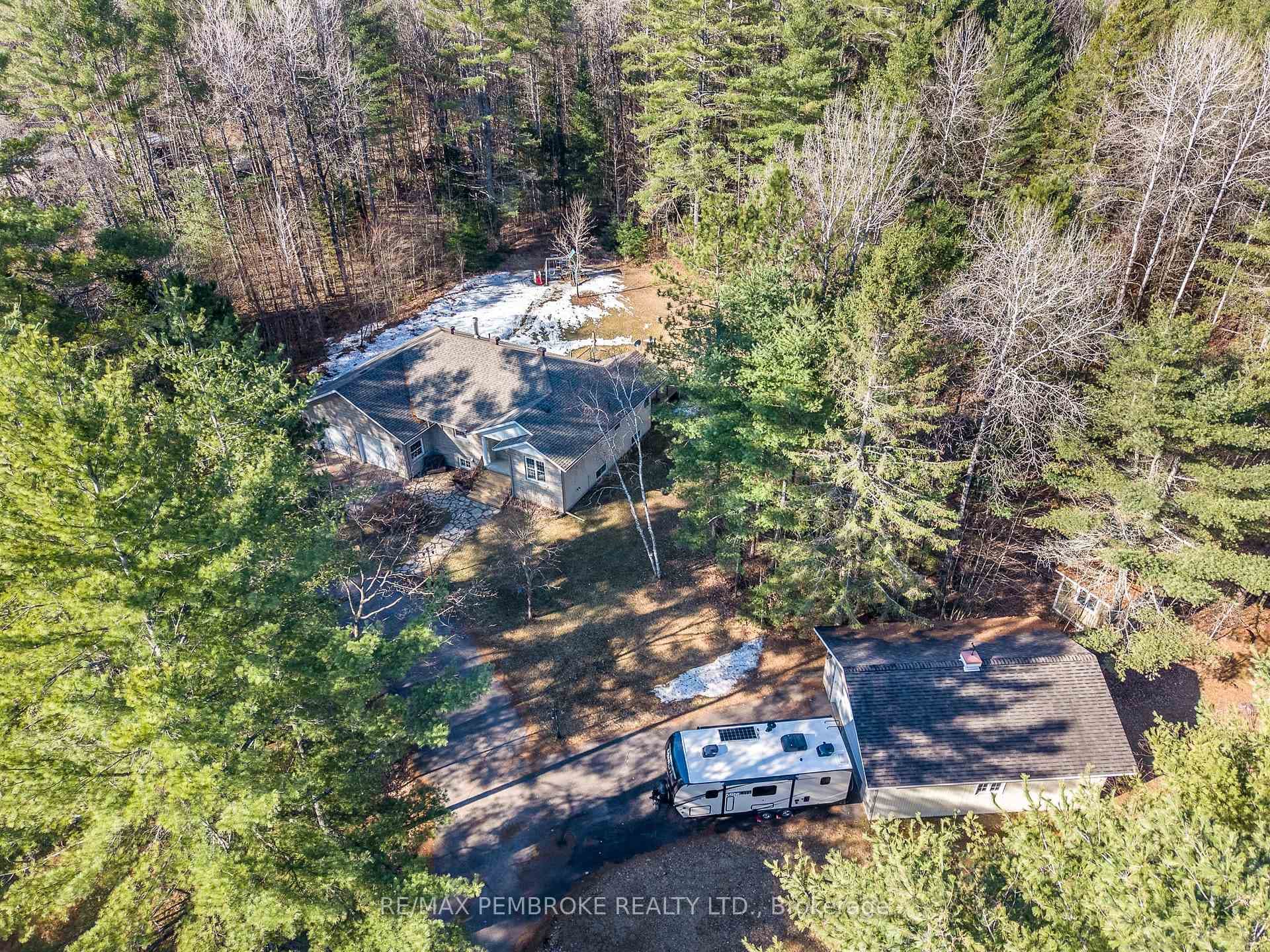 226 Eichstaedt Road photo 4