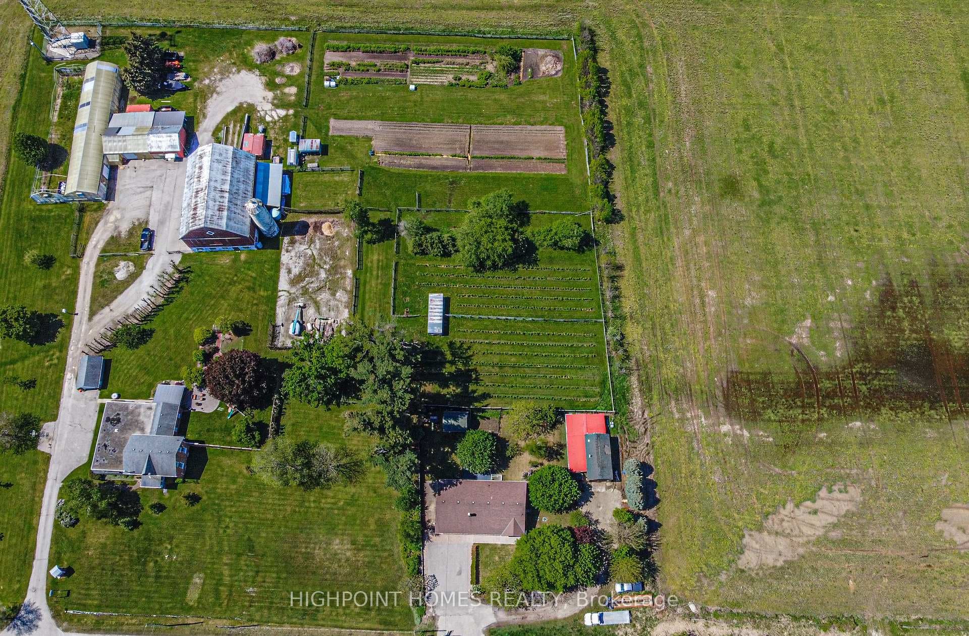5438 Trafalgar Road photo 47
