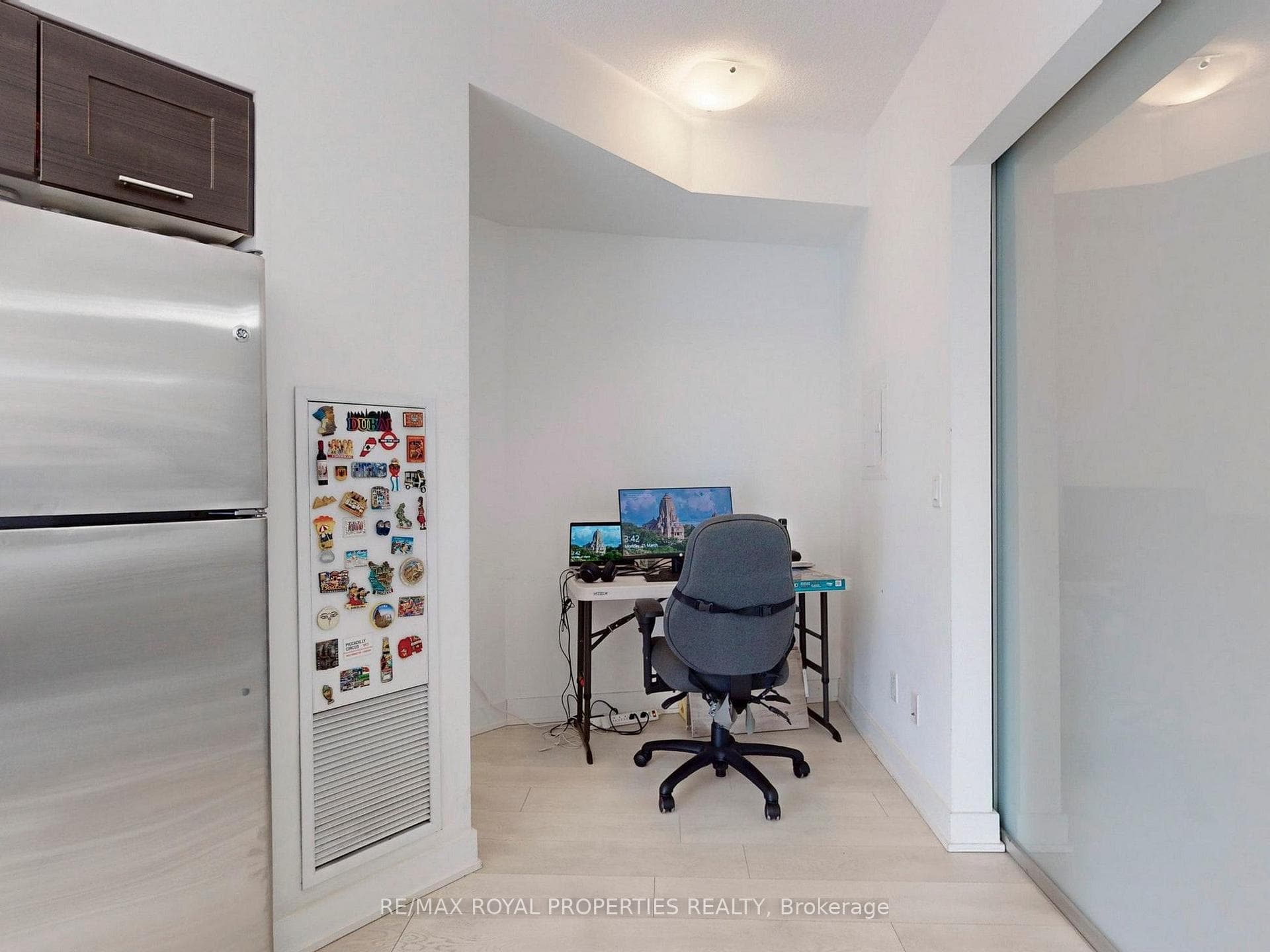 169 Fort York Boulevard Unit 315 photo 13