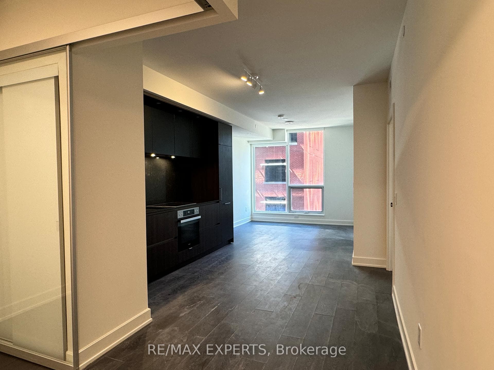 15 Mercer Street Unit 716 photo 5