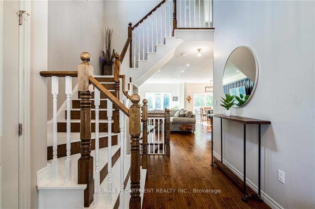 700 Robert Ferrie Drive photo 4