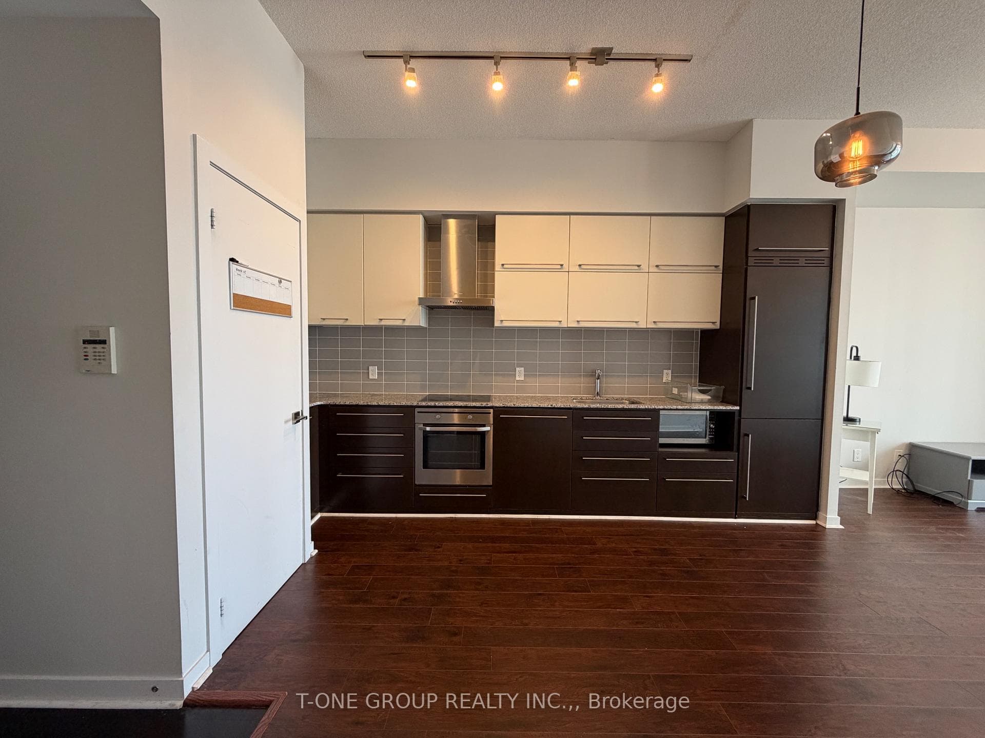 770 Bay Street Unit 2304 photo 3