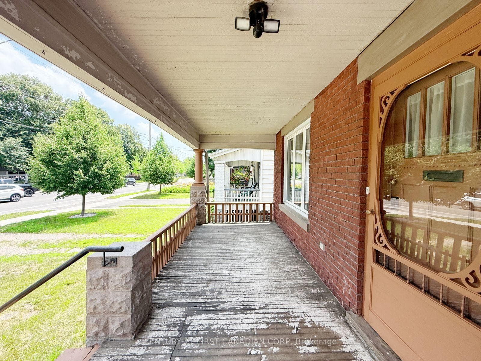 827 Quebec Street photo 6