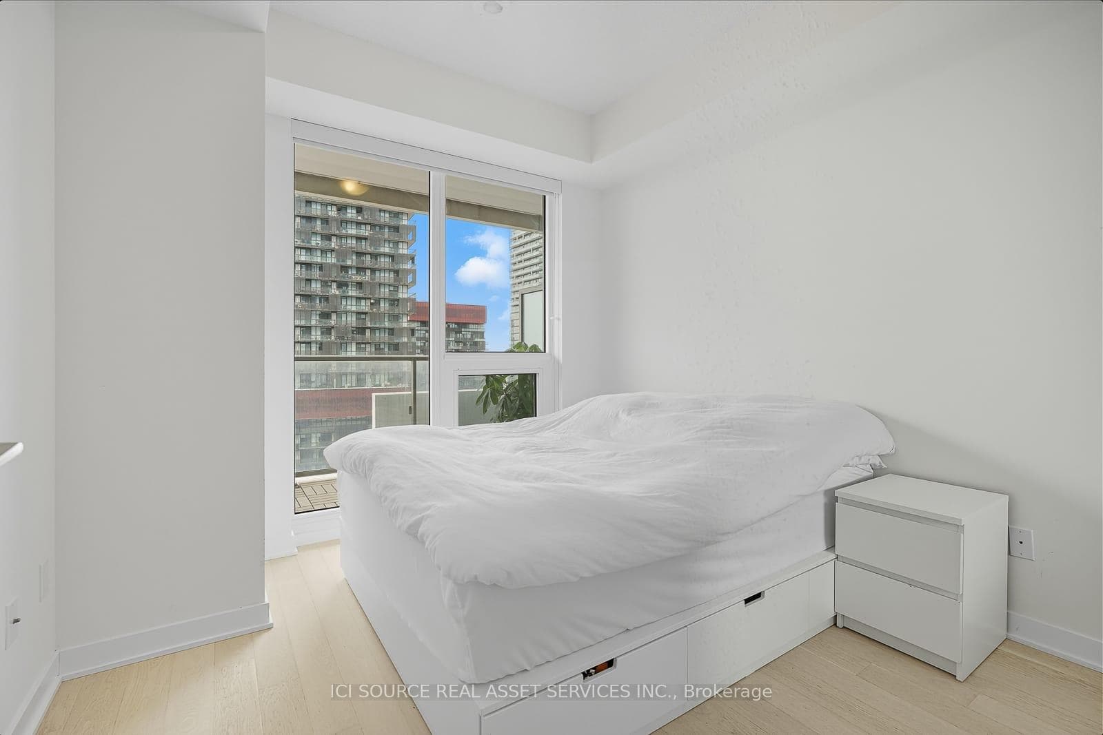 2221 Yonge Street Unit 3109 photo 18
