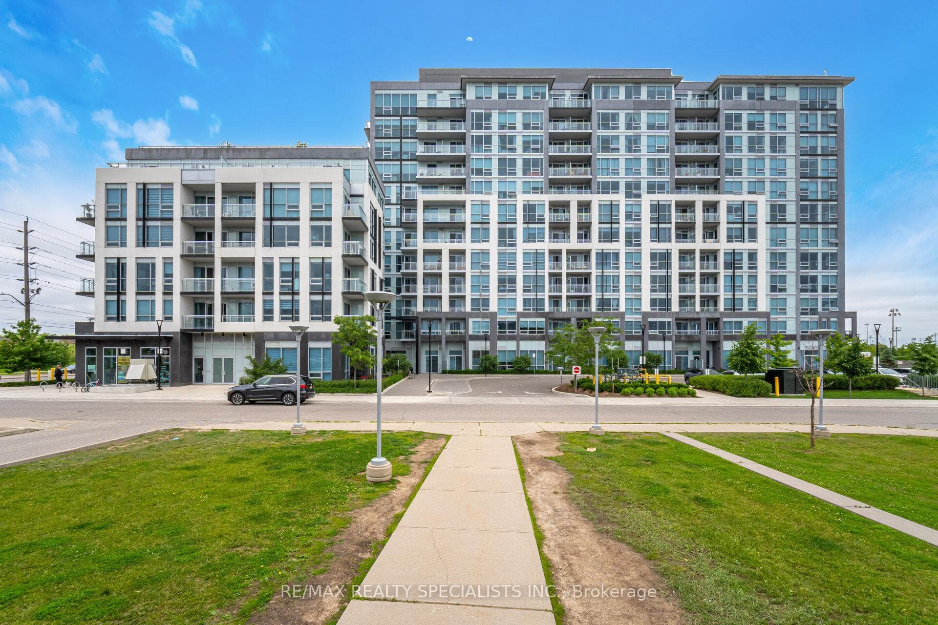 Welcome to Art on Main Condos