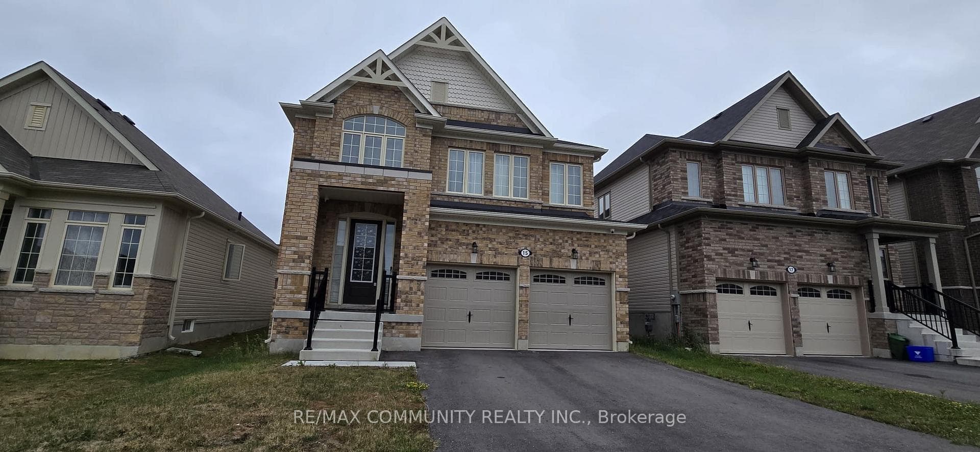 15 Hancock Crescent photo 1