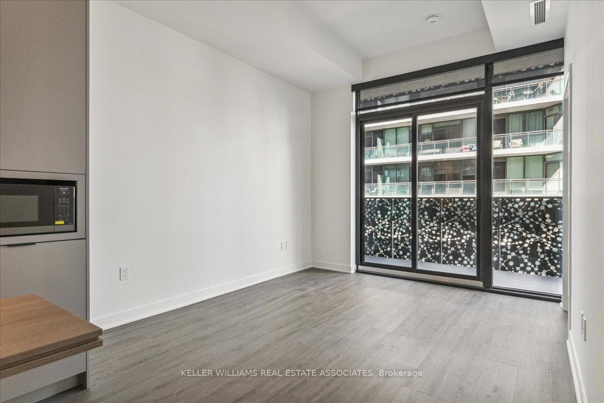 55 Charles Street Unit 3909 photo 10