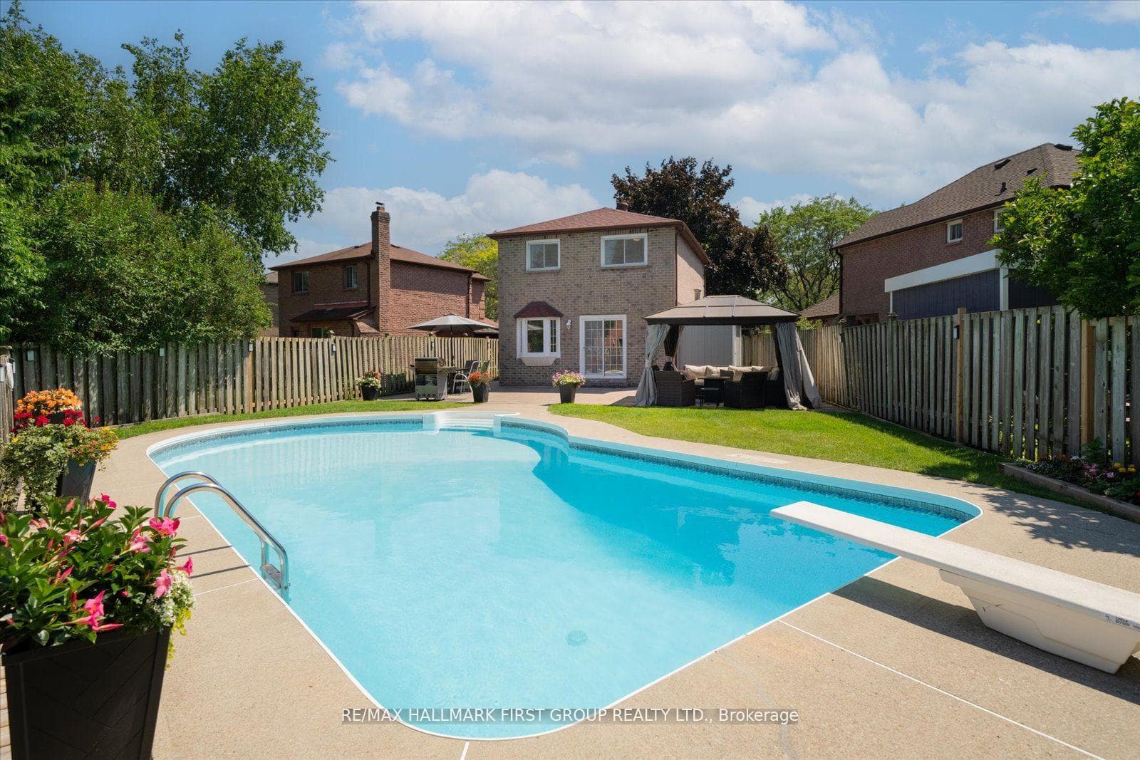 49 Fisher Crescent photo 21