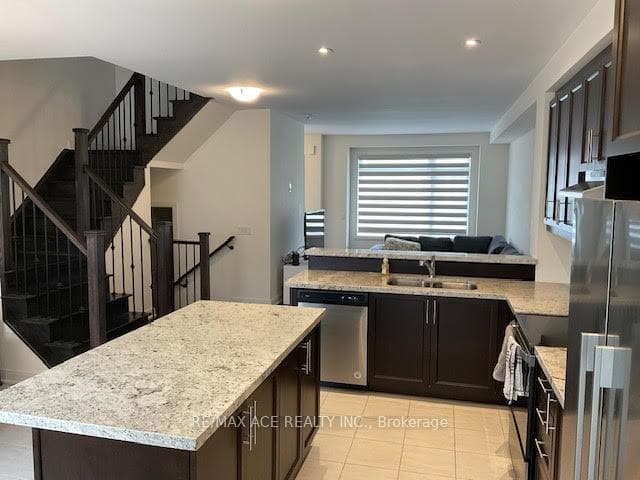 88 Pearman Crescent photo 9