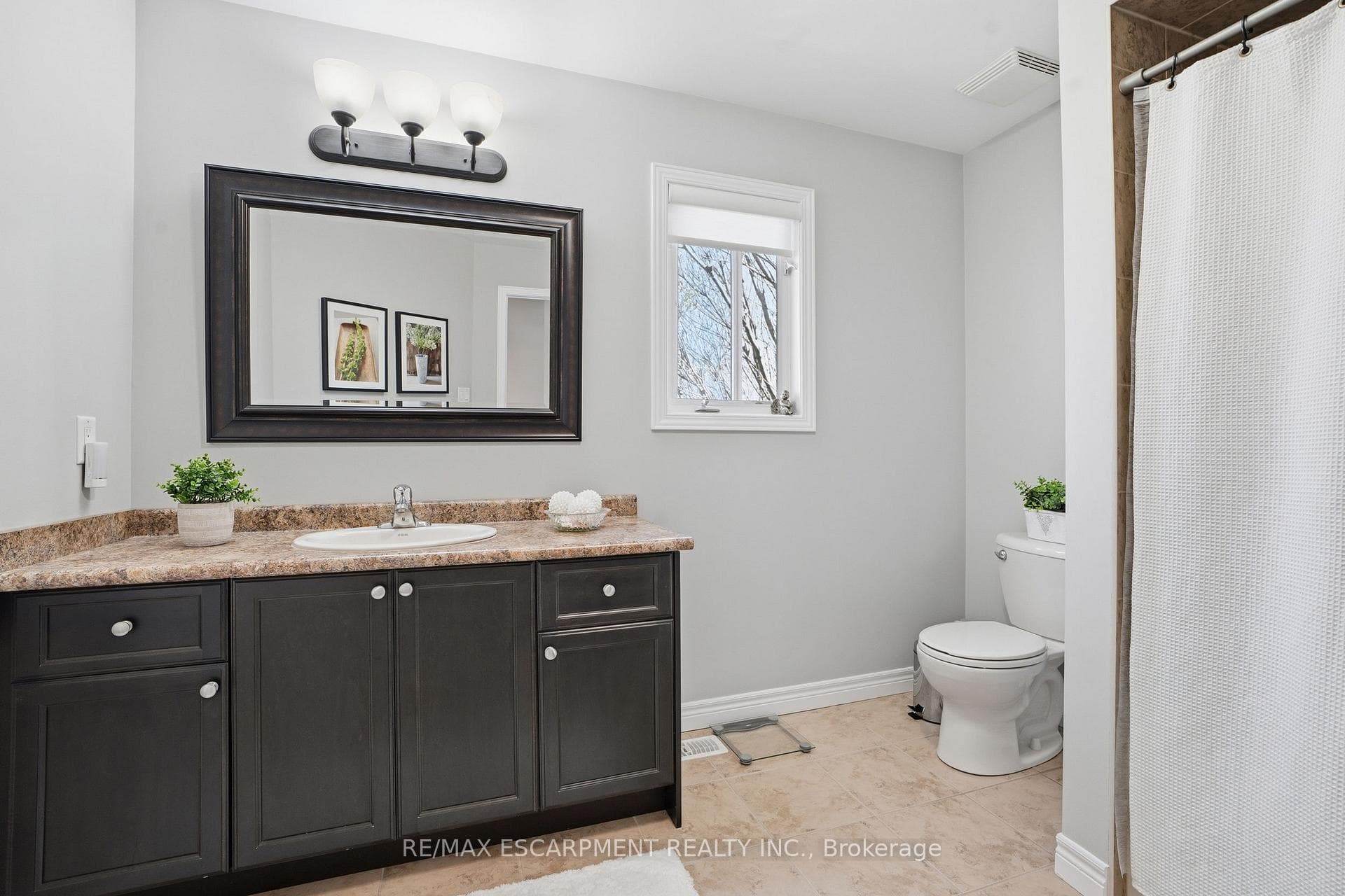 441 STONEHENGE Drive Unit 40 photo 24