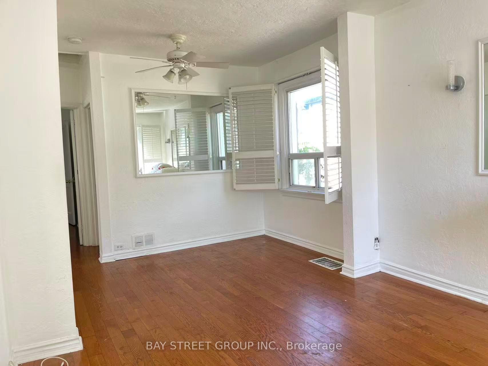 106 Virginia Avenue photo 3
