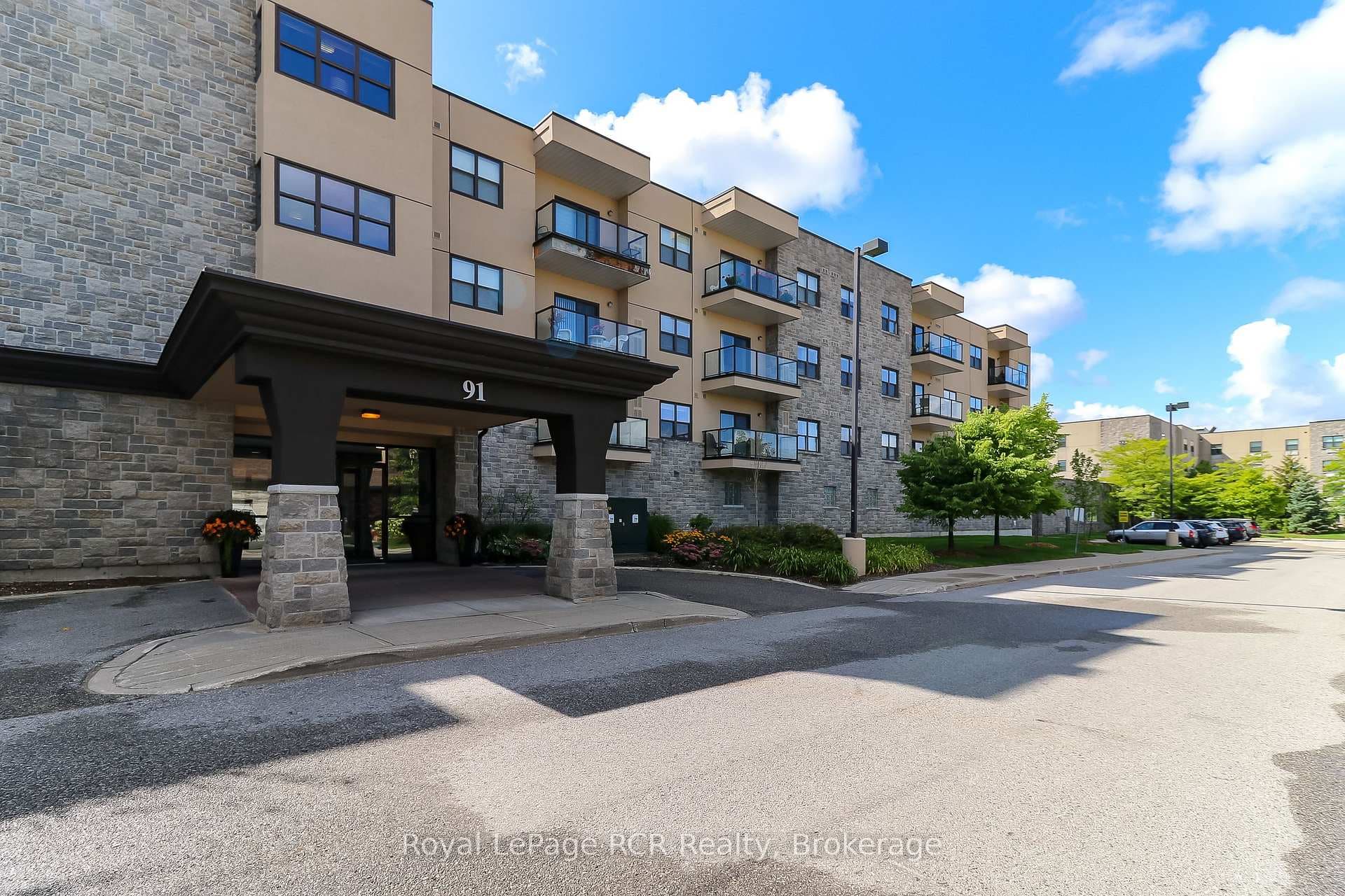 91 Raglan St - 215