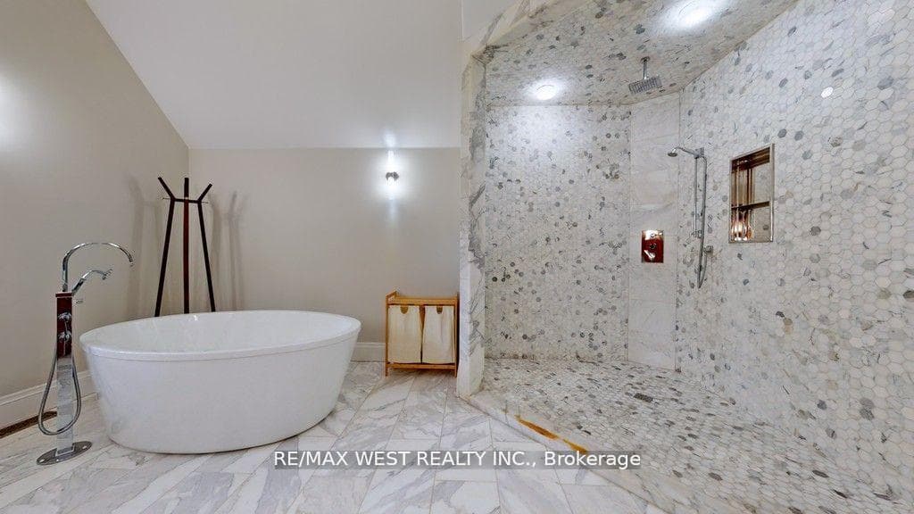 32 Daleview Court photo 25