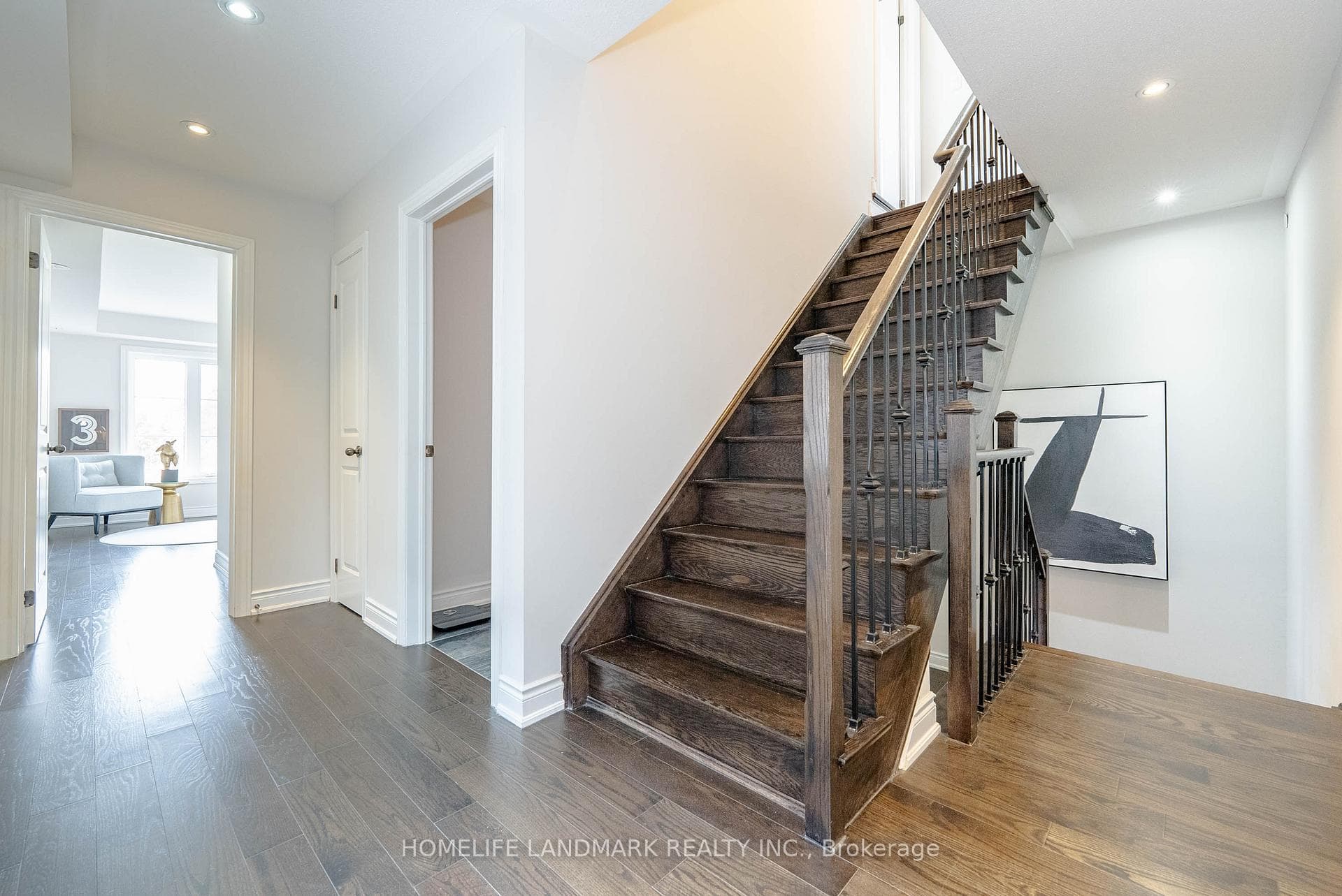 1331 Major Mackenzie Drive Unit 104 photo 15