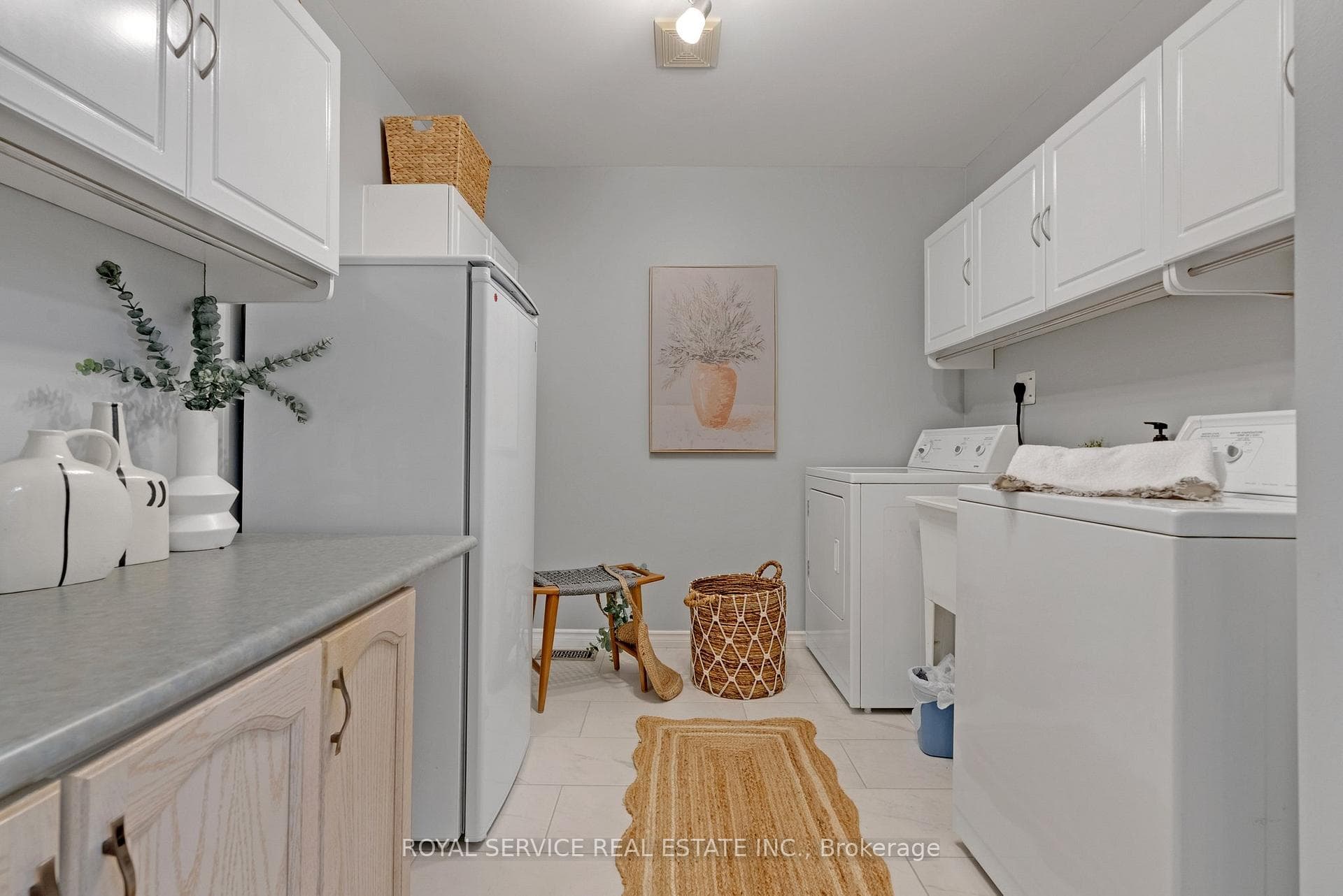 1427 Trowbridge Drive photo 29