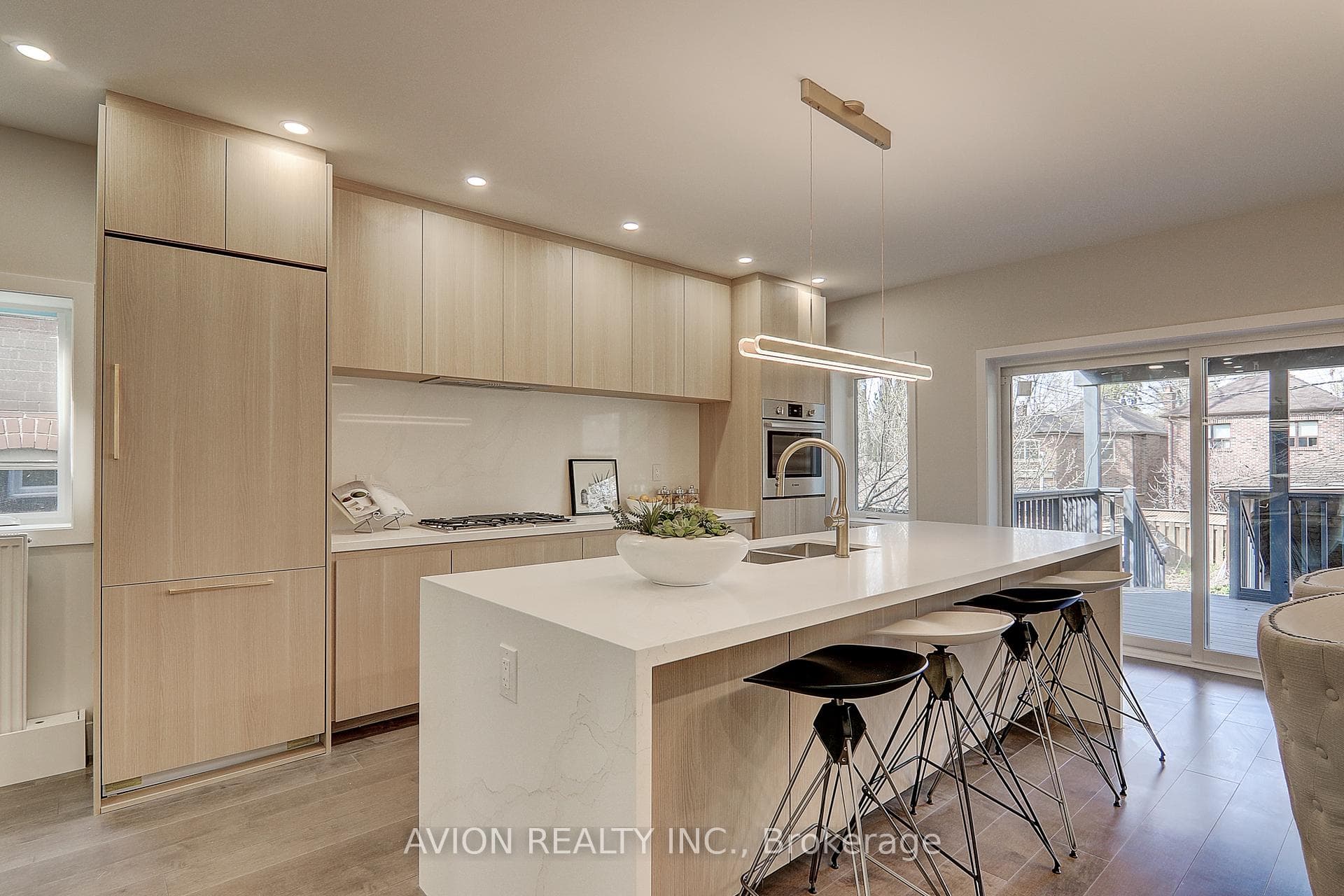 46 Braemar Avenue photo 11