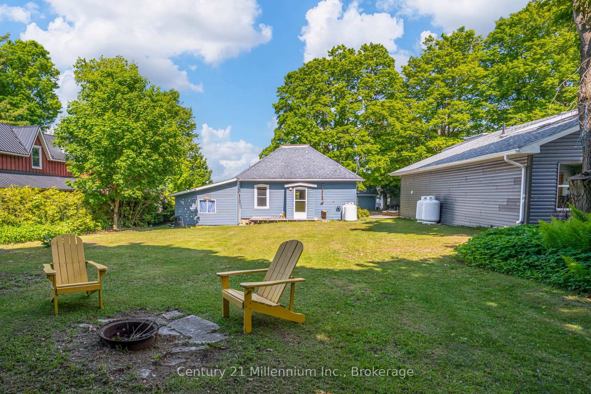 10 Alexander Street photo 33