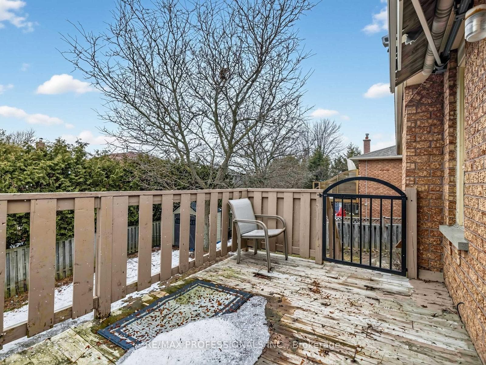 5 Coates Crescent photo 32