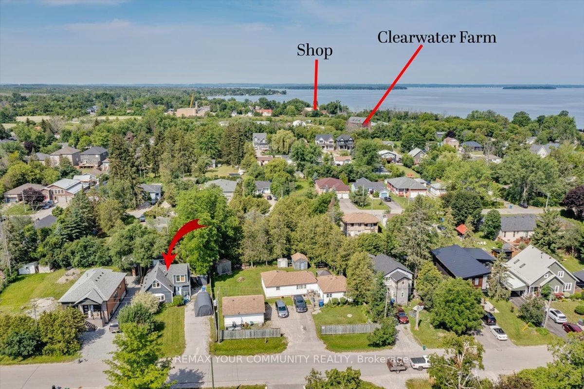 17 Farley Circle photo 39