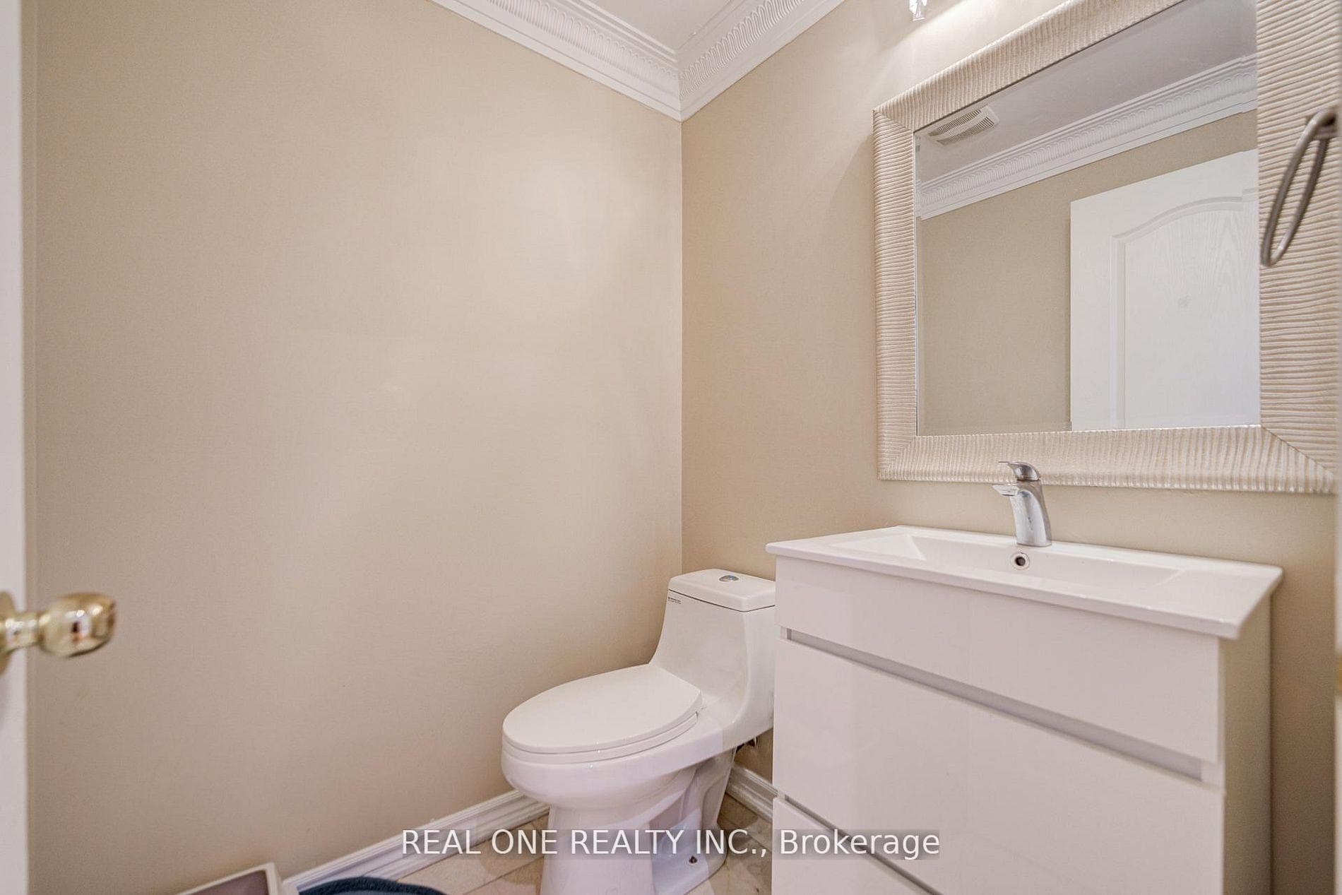 9 Ruskov Lane Unit Upper photo 15